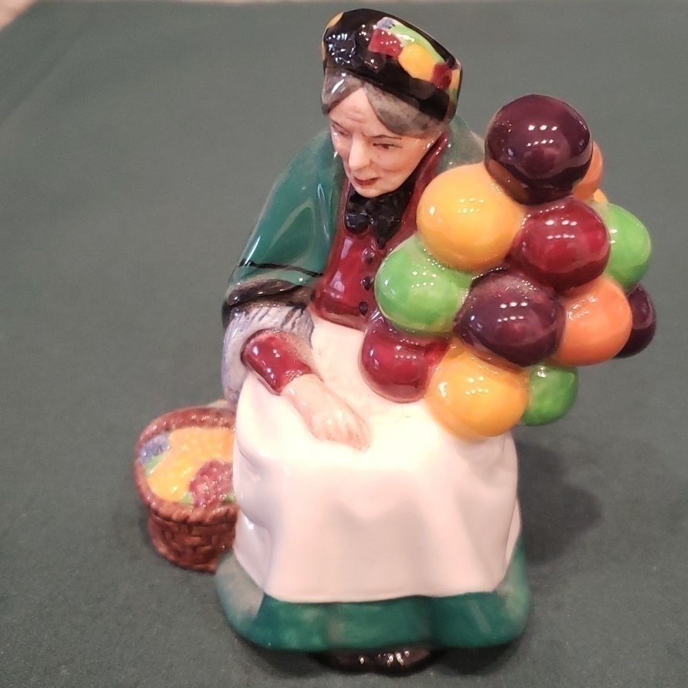 Royal Doulton The Old Ballon Seller